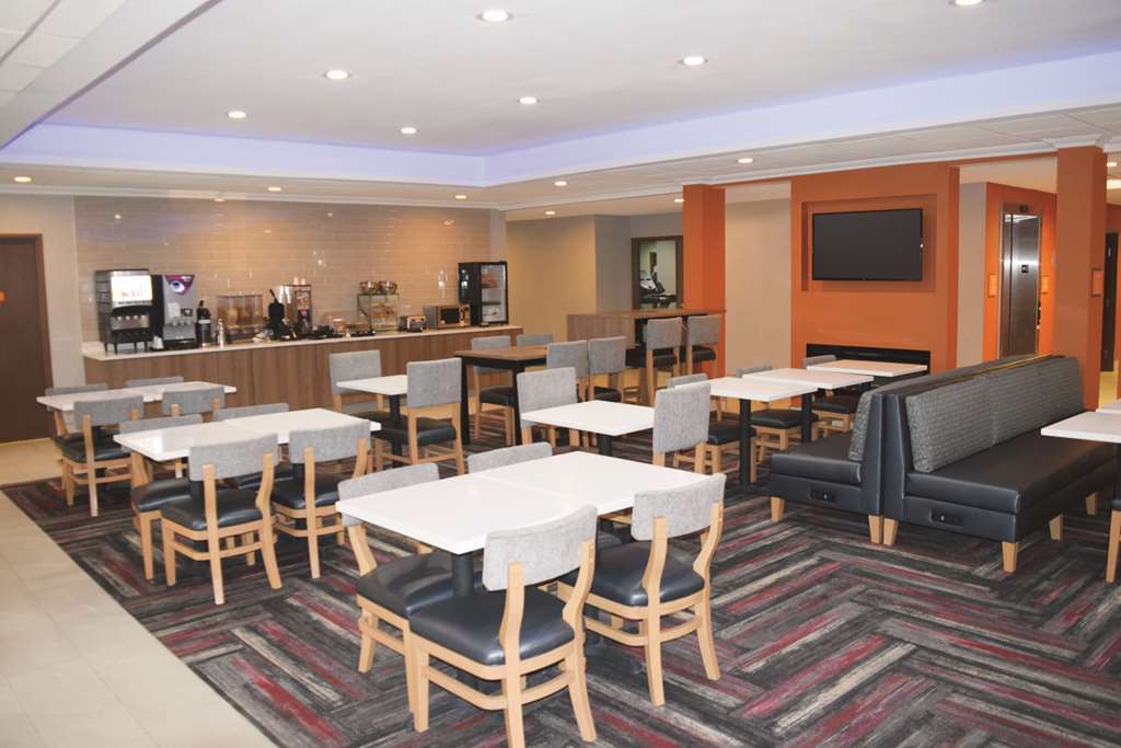 La Quinta By Wyndham Lackawanna Restoran fotoğraf
