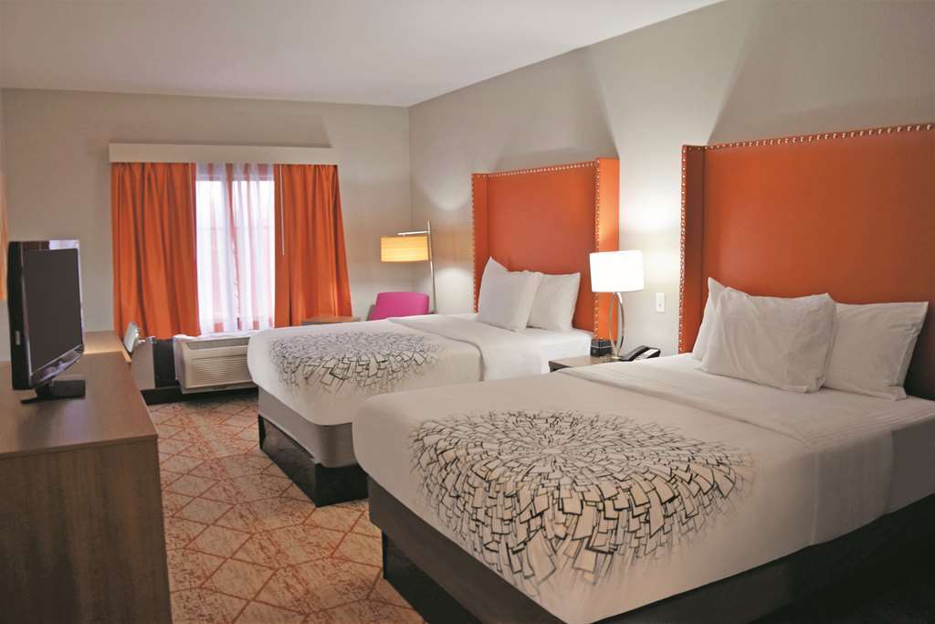 La Quinta By Wyndham Lackawanna Oda fotoğraf